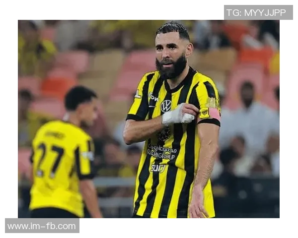 本泽马或将在赛季结束后以自由身离开吉达联合球队