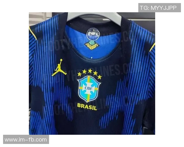 巴西世界杯主场球衣曝光灵感来自1970经典设计搭配蓝色球裤 巴西世界杯主场球衣曝光灵感来自1970经典设计搭配蓝色球裤